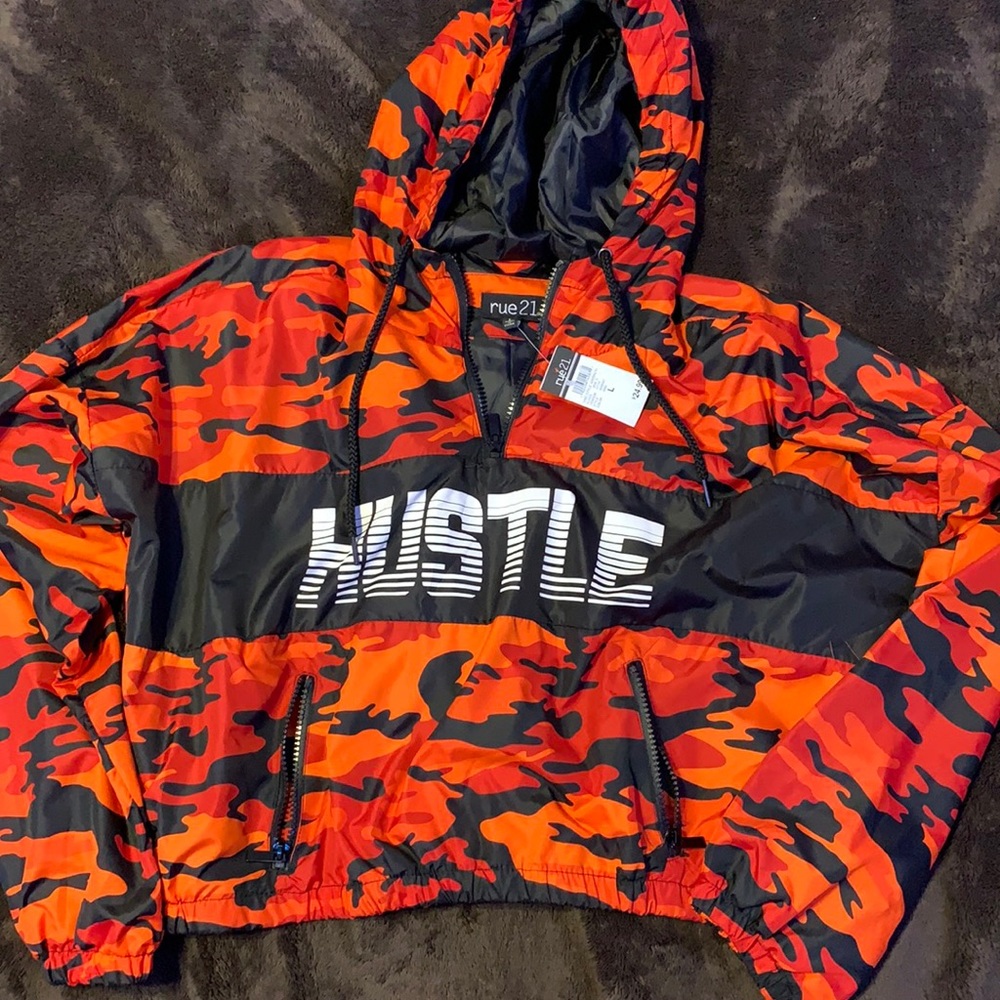 Oversized Cropped “HUSTLE” Pullover